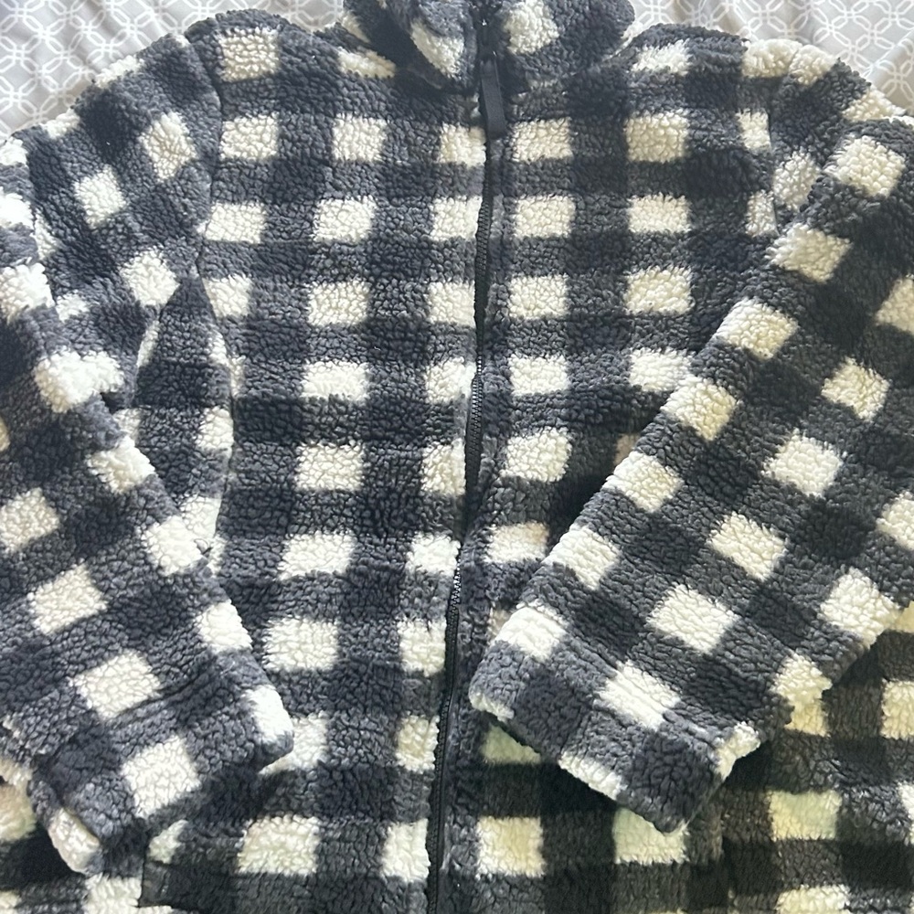 Plaid Sherpa Jacket - Black and White